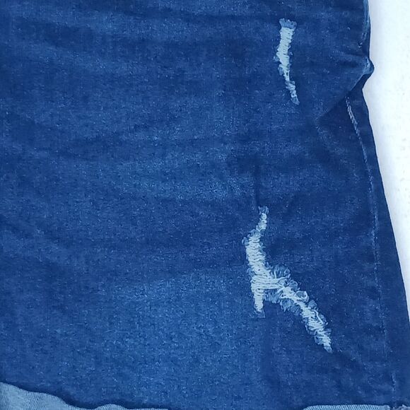 Ava & Viv Women’s 24W Denim Shorts Blue Distressed Roll Cuff High Rise Midi Plus - Picture 5 of 10